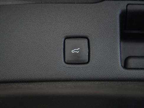 Used 2023 Ford Escape Active w/ Tech Pack #1 AWD/4WD image 11