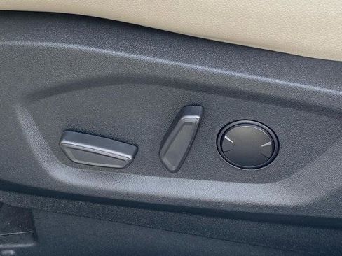 Certified 2022 Ford Edge Titanium image 14