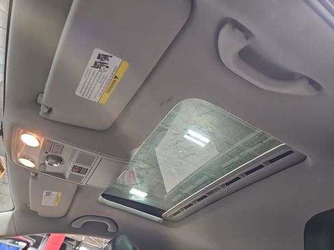 Used 2016 Volkswagen Jetta SEL w/ Lighting Package image 27