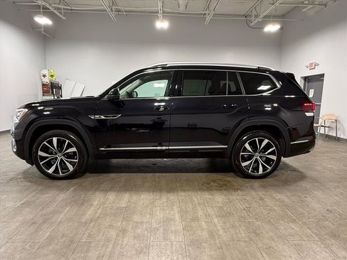 Used 2024 Volkswagen Atlas SEL Premium R-Line image 7