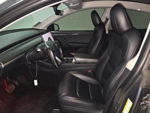 Used 2023 Tesla Model Y Long Range image 7