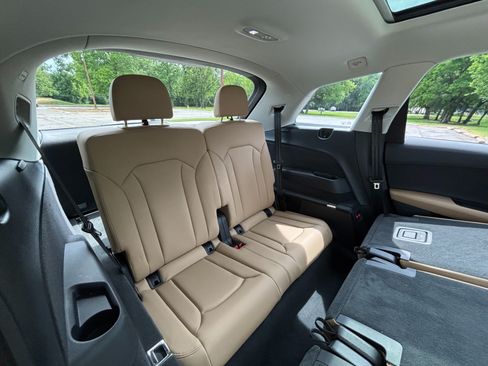 Used 2025 Audi Q7 3.0T Premium w/ Convenience Package AWD/4WD image 33