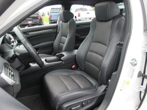 Used 2018 Honda Accord Sport image 20