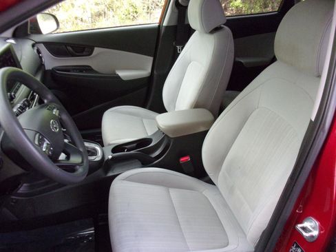 Used 2023 Hyundai Kona SEL AWD/4WD image 8