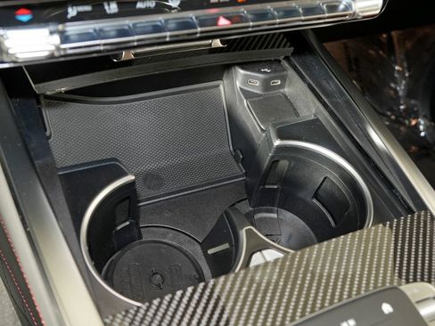 Used 2025 Mercedes-Benz G 550 image 27