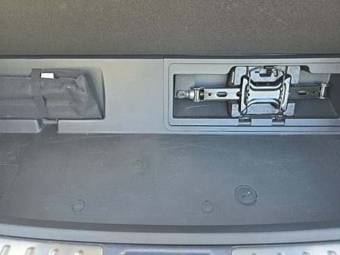 Used 2024 Hyundai Palisade Calligraphy image 45