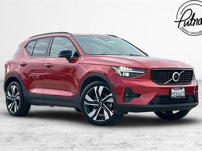 Certified 2023 Volvo XC40 B5 Ultimate w/ Protection Package Premier