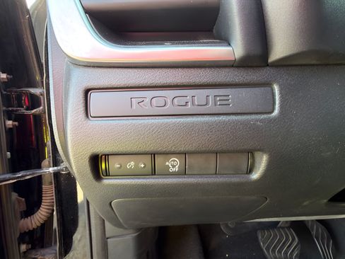 Certified 2023 Nissan Rogue S FWD image 19
