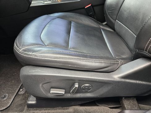 Certified 2018 Ford Explorer Limited w/ Equipment Group 301A image 18