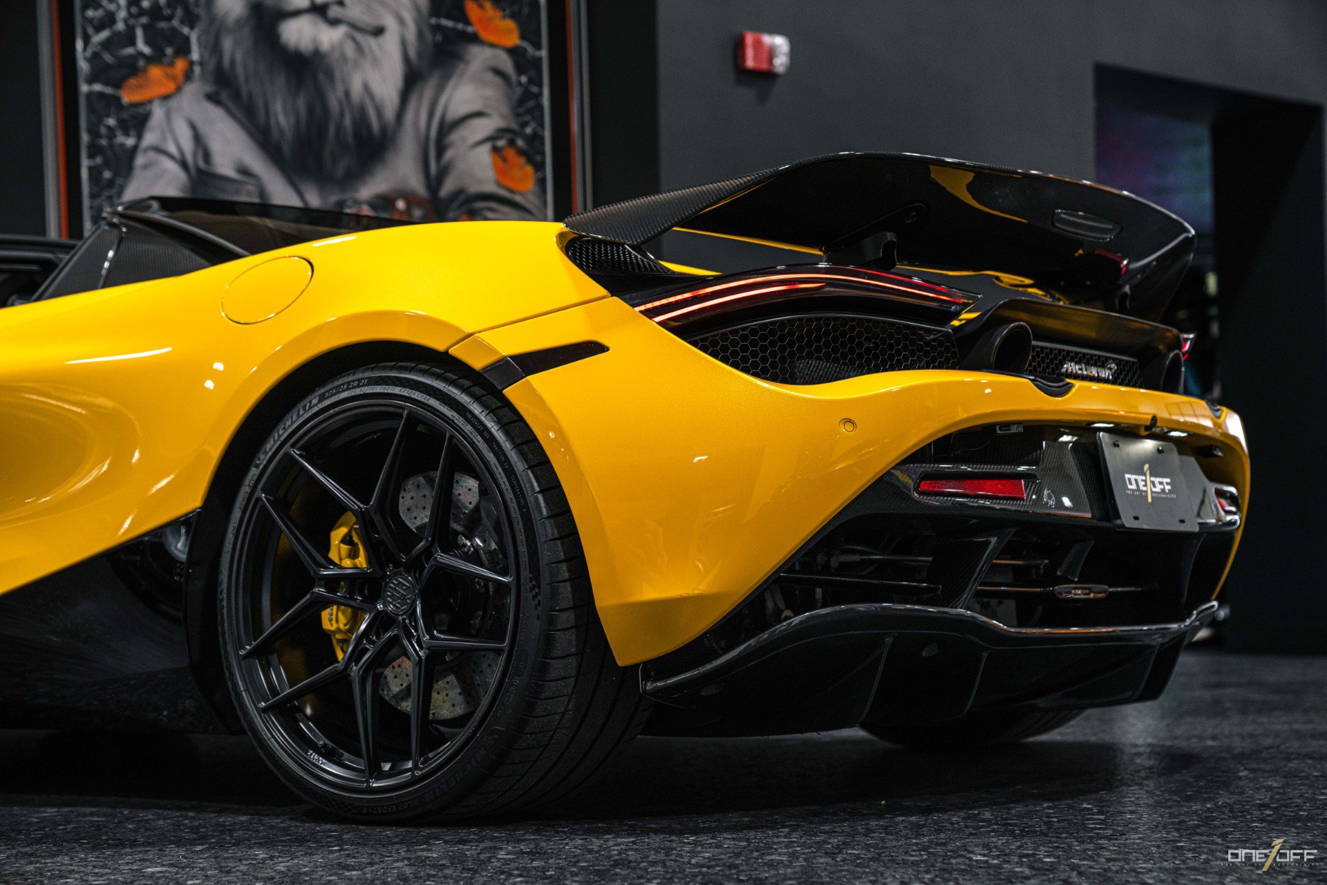 Used 2020 McLaren 720S Performance RWD image 24