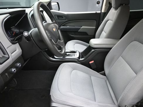 Used 2019 Chevrolet Colorado W/T w/ WT Convenience Package image 12