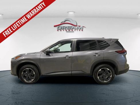 Used 2024 Nissan Rogue SV AWD/4WD image 16
