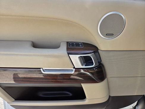 Used 2016 Land Rover Range Rover Supercharged image 25