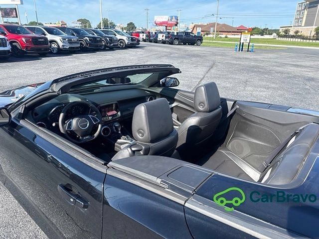 Used 2017 Chevrolet Camaro LT RWD image 9