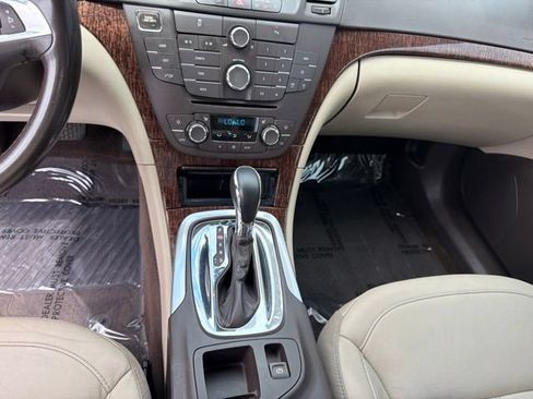 Used 2012 Buick Regal Premium FWD image 13