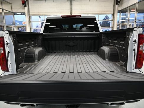 New 2026 Chevrolet Silverado 1500 Custom Trail Boss w/ LPO, Dark Essentials Package image 7