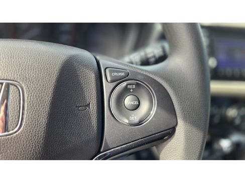 Used 2022 Honda HR-V LX image 21