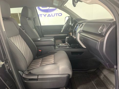 Used 2020 Toyota Tundra SR5 w/ SR5 Convenience Package image 41