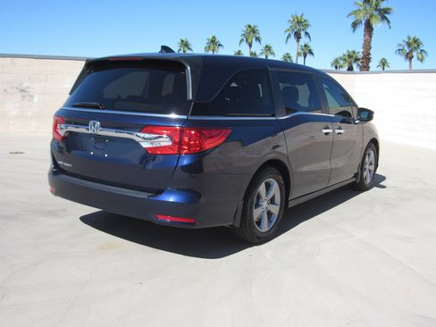 Certified 2018 Honda Odyssey EX-L image 5