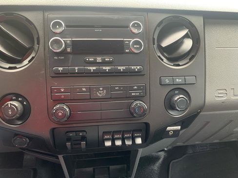 Used 2016 Ford F250 XL w/ Power Equipment Group AWD/4WD image 25