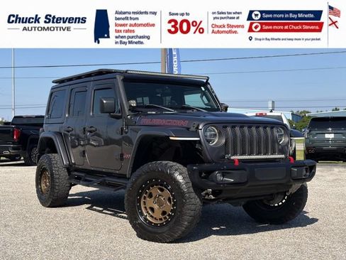 Used 2018 Jeep Wrangler Unlimited Rubicon AWD/4WD image 2