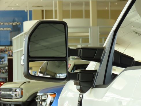 New 2026 Ford F250 Lariat w/ Black Appearance Package image 13