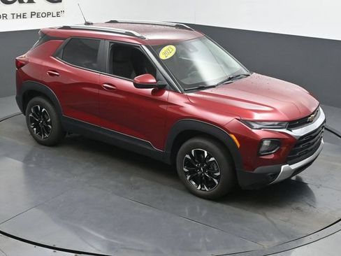 Used 2023 Chevrolet TrailBlazer LT AWD/4WD image 42