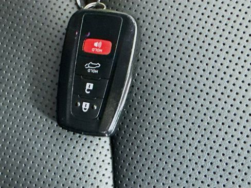 Used 2023 Toyota RAV4 Limited FWD image 36