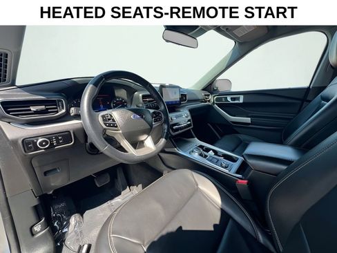 Used 2023 Ford Explorer XLT w/ Equipment Group 202A image 15