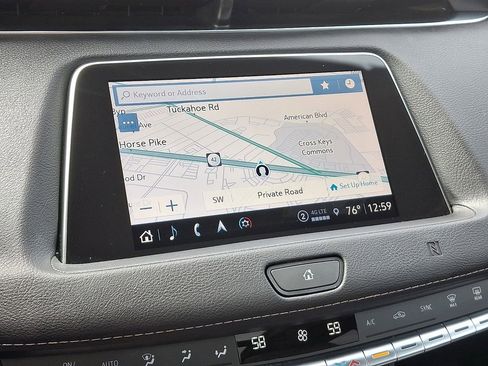 Used 2021 Cadillac XT4 Premium Luxury w/ Technology Package image 18