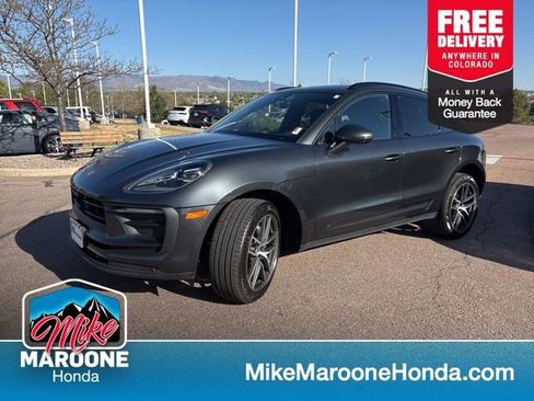 Used 2024 Porsche Macan AWD/4WD image 3