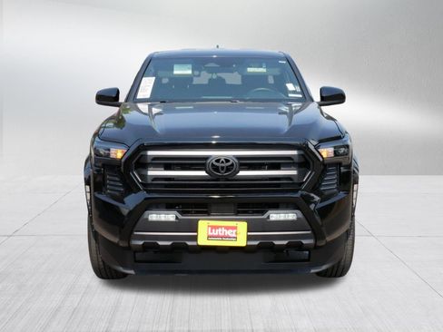 Used 2025 Toyota Tacoma SR5 AWD/4WD image 2