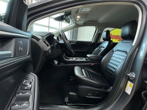 Used 2022 Ford Edge SEL w/ Cargo Accessory Package AWD/4WD image 10