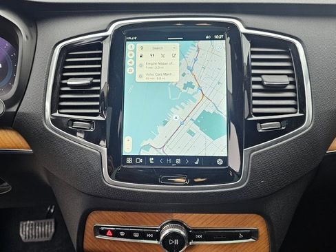 Certified 2024 Volvo XC90 B6 Plus image 24