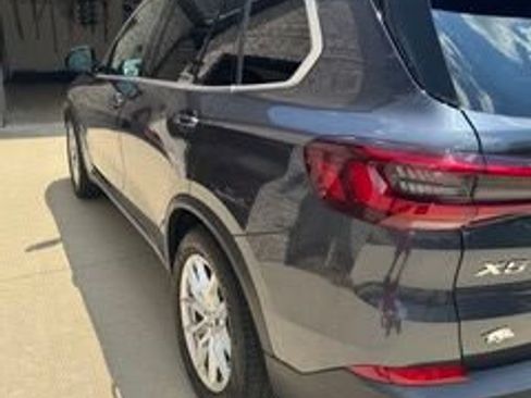 Used 2021 BMW X5 xDrive40i w/ Premium Package 2 AWD/4WD image 10