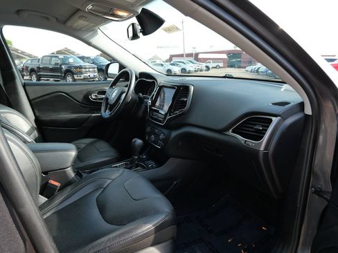 Used 2020 Jeep Cherokee Limited AWD/4WD image 11
