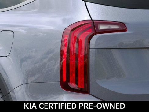 Certified 2025 Kia Telluride S FWD image 11