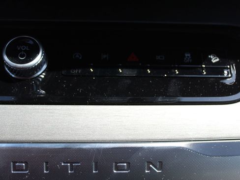 New 2026 Ford Expedition Platinum w/ Driver's Package AWD/4WD image 32