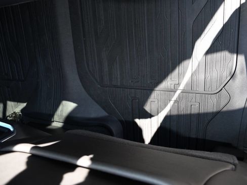 Used 2019 GMC Sierra 1500 SLT w/ SLT Premium Plus Package image 20