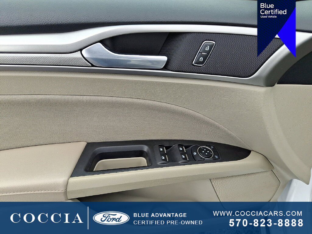 Certified 2018 Ford Fusion SE w/ Fusion SE Technology Package FWD image 12