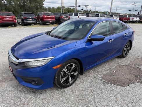Used 2016 Honda Civic Touring image 7