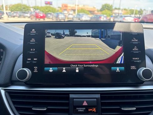 Used 2020 Honda Accord EX image 20