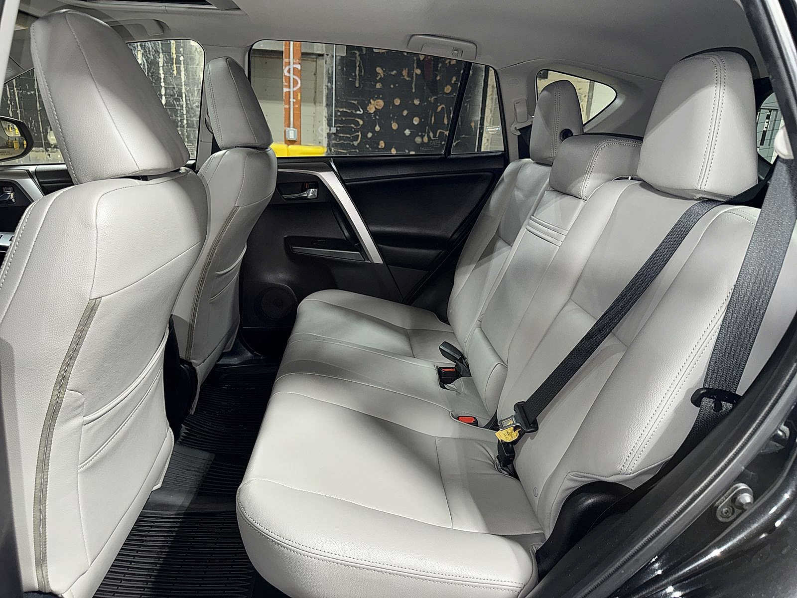 Certified 2016 Toyota RAV4 XLE AWD/4WD image 17