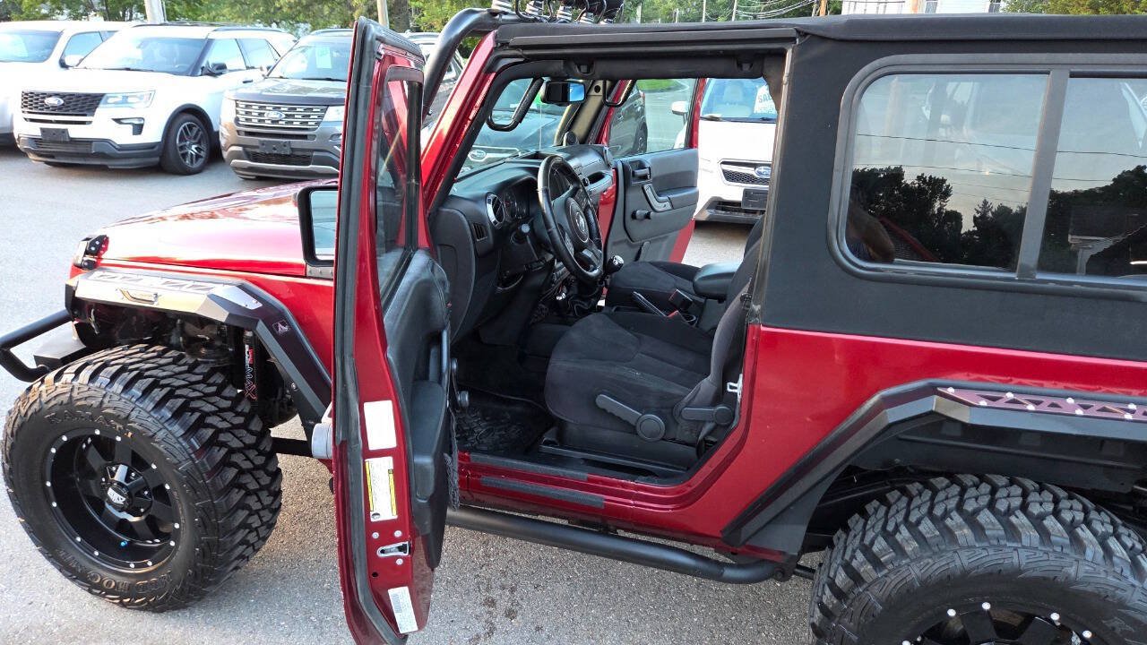 Used 2013 Jeep Wrangler Sport w/ Connectivity Group AWD/4WD image 28