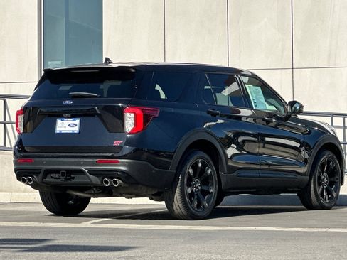 Used 2022 Ford Explorer ST w/ Equipment Group 401A image 3