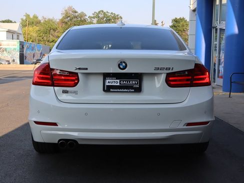Used 2015 BMW 328i xDrive Sedan AWD/4WD image 4