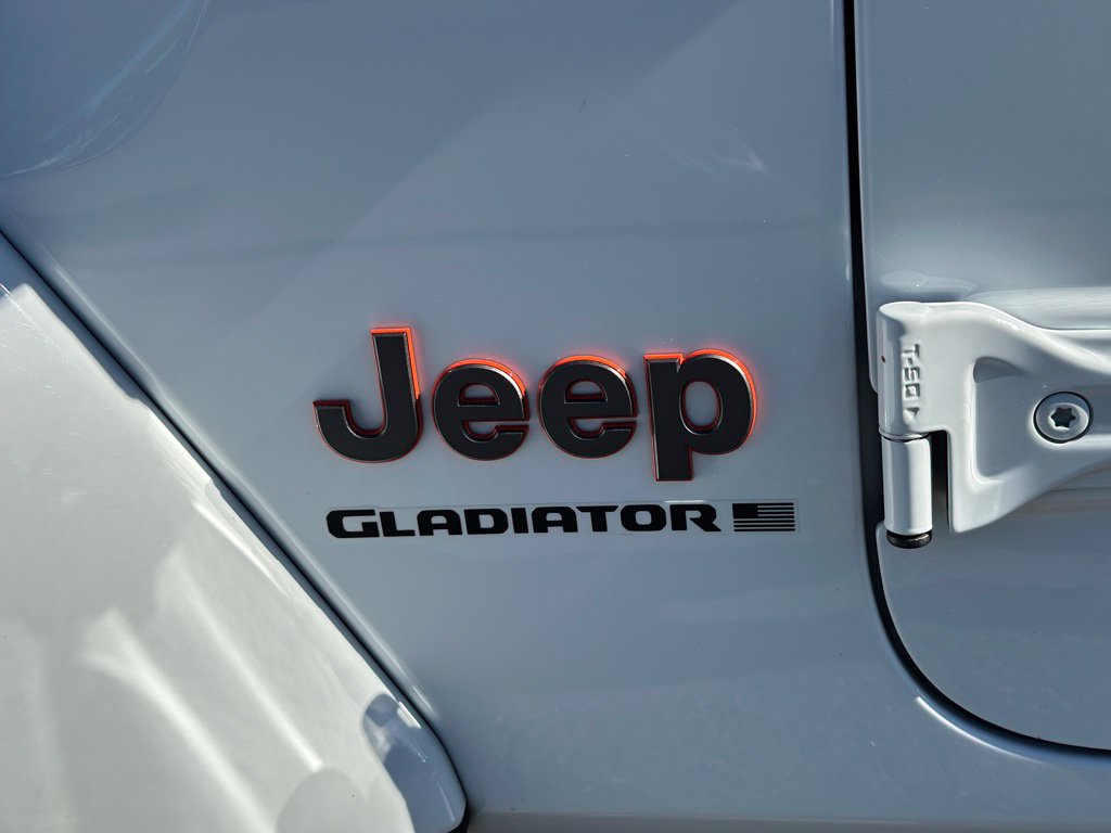 Used 2023 Jeep Gladiator Mojave w/ LED Lighting Group AWD/4WD image 41