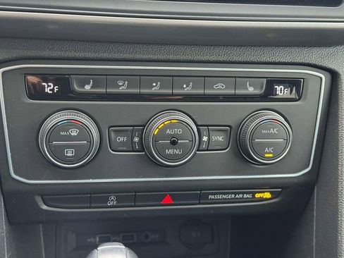 Used 2020 Volkswagen Atlas Cross Sport SE w/ Panoramic Sunroof Package image 35