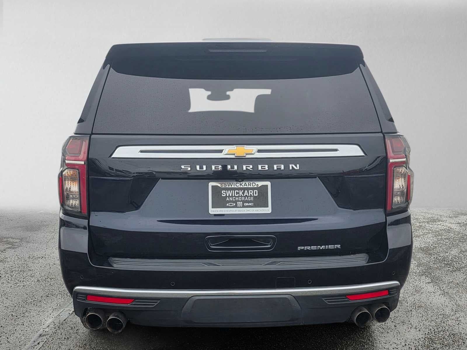 Certified 2024 Chevrolet Suburban Premier AWD/4WD image 4