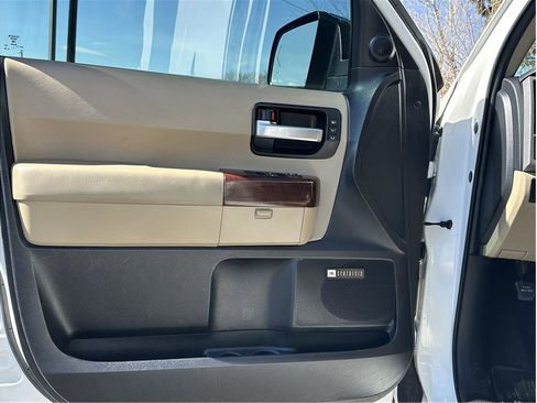Used 2012 Toyota Sequoia Platinum AWD/4WD image 33